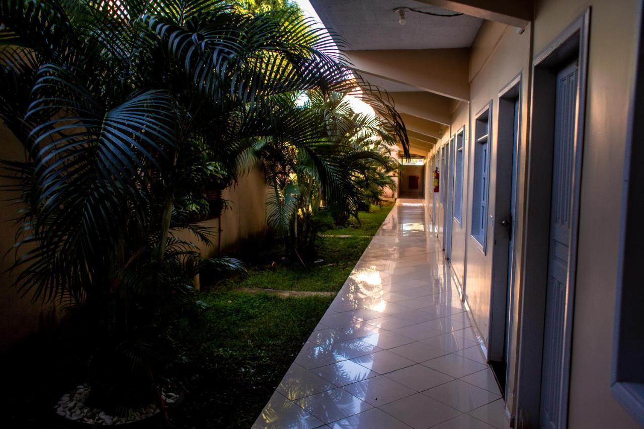 Ozaki'S Hotel Tailandia Экстерьер фото